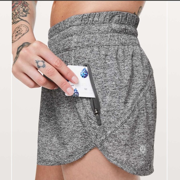 Lululemon Tracker Short V - Picture 10 of 10